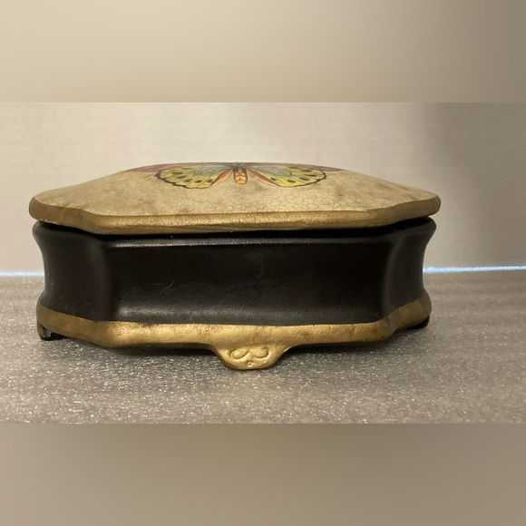Echo Point ceramic colorful butterfly trinket box decor - Picture 4 of 6
